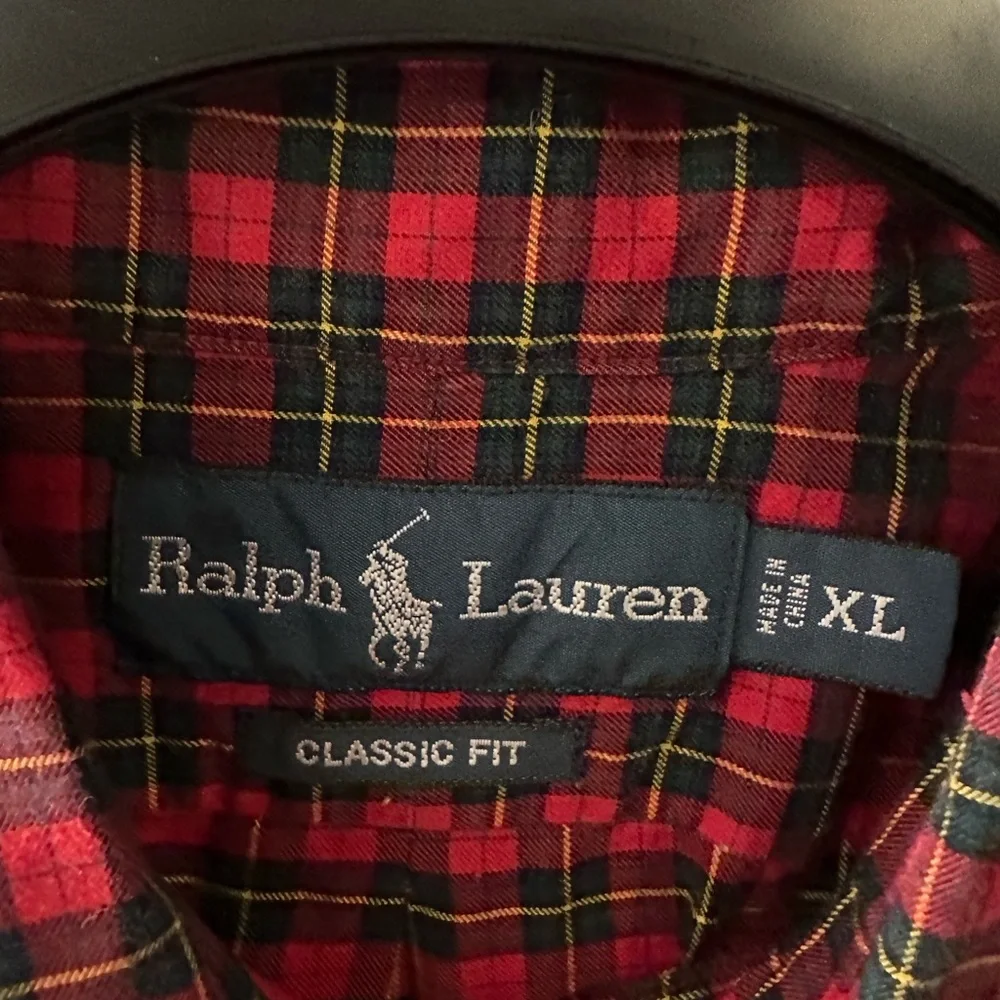 Ralph Lauren. Men’s Casual Button Up. - Picture 3 of 3